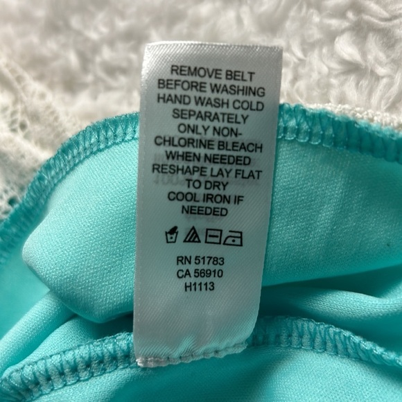 Maurices Off-White Lace Over Lt Green Lining Hi-Lo Dress GUC Size: M - Picture 5 of 5